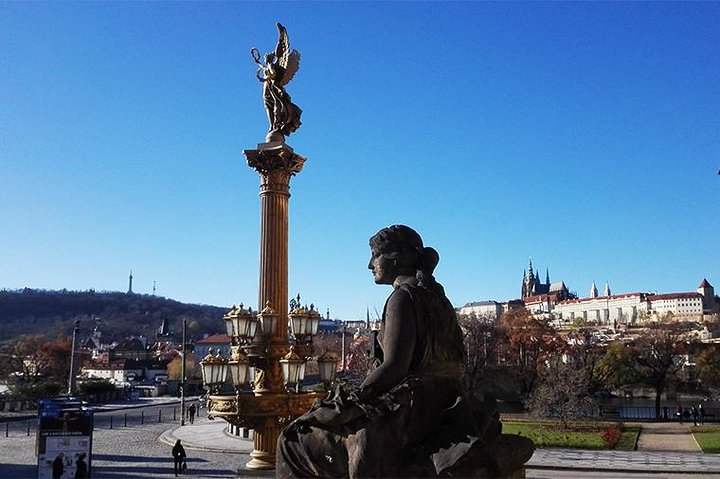 Thousand years of Prague Architecture